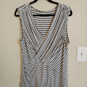 Grey/black wrap sleeveless shirt